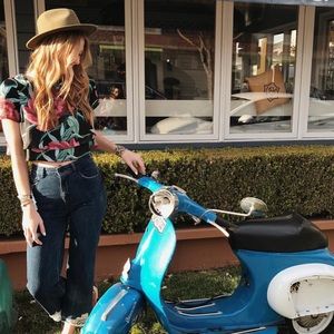 Show Me Your MuMu Candace Crop